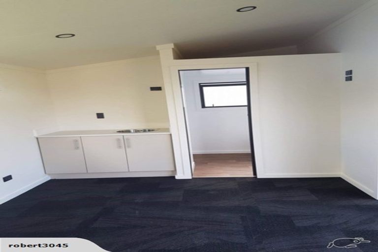 Photo of property in 18 Waihoehoe Road, Drury, 2113