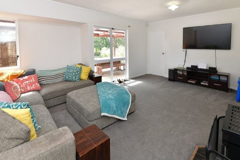 Photo of property in 1084 Kaipara Coast Highway, Kaukapakapa, 0873