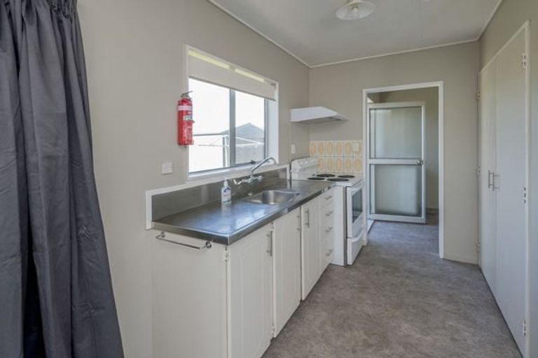 Photo of property in 33 Perth Street, Levin, 5510