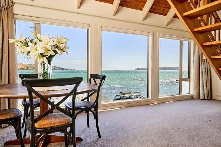 Photo of property in 21 Moana Road, Plimmerton, Porirua, 5026