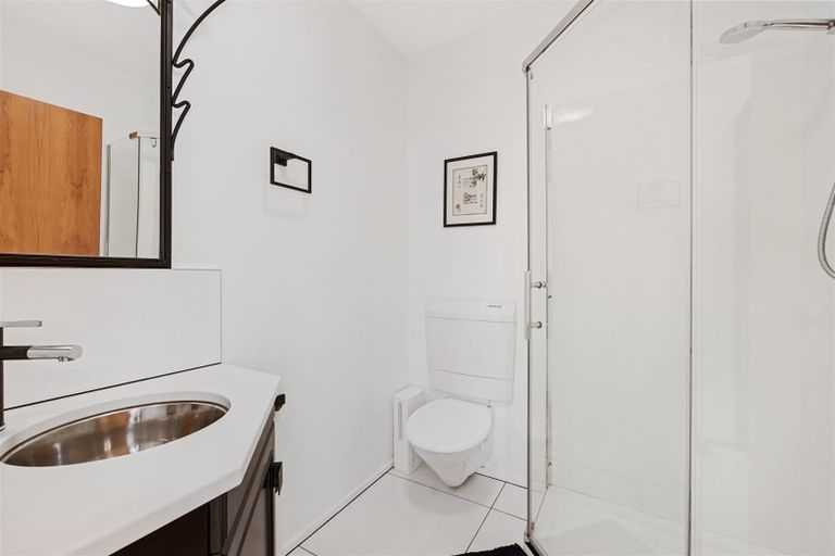 Photo of property in 1a Foster Terrace, Lyttelton, 8082