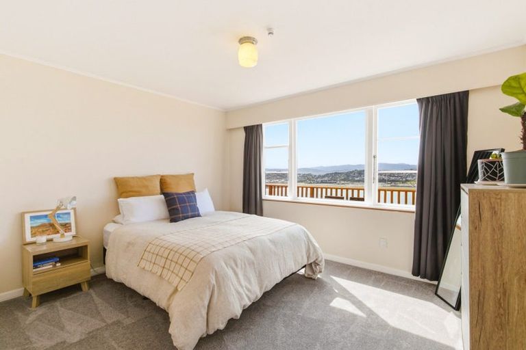 Photo of property in 29 View Road, Houghton Bay, Wellington, 6023