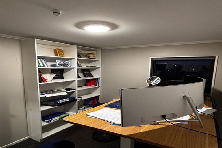 Photo of property in 9 Birdwood Street, Karori, Wellington, 6012