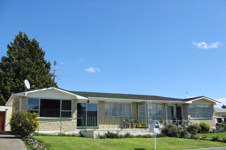 Photo of property in 1/5 Lichfield Street, Stoke, Nelson, 7011