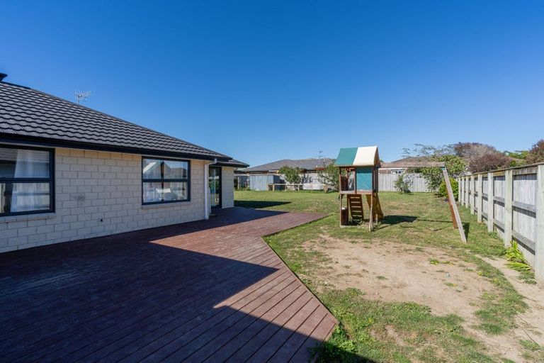 Photo of property in 23 Waipunahau Road, Waikanae, 5036