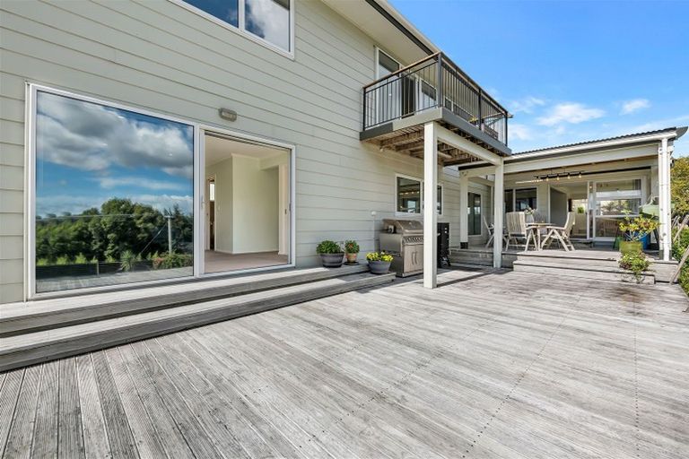 Photo of property in 65 Sandstone Road, Whitford, Manurewa, 2576