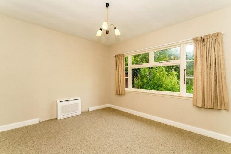 Photo of property in 74 Valley Road, Cashmere, Christchurch, 8022