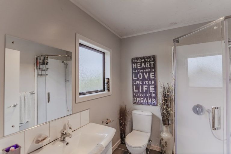 Photo of property in 6 Rochfort Street, Otane, 4202