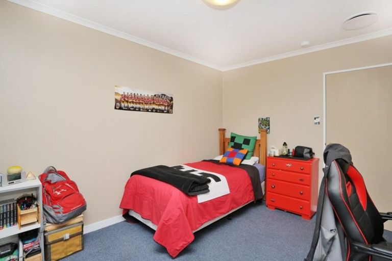 Photo of property in 34 Raeburn Avenue, Otatara, Invercargill, 9879