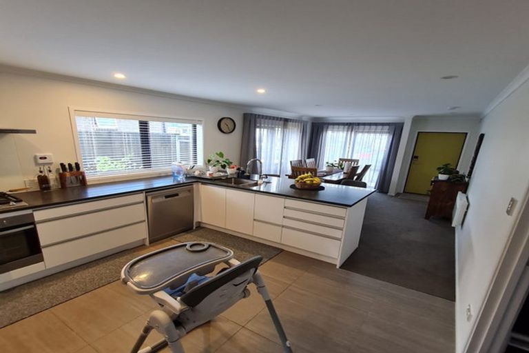 Photo of property in 97 Schoolside Road, Kumeu, 0810