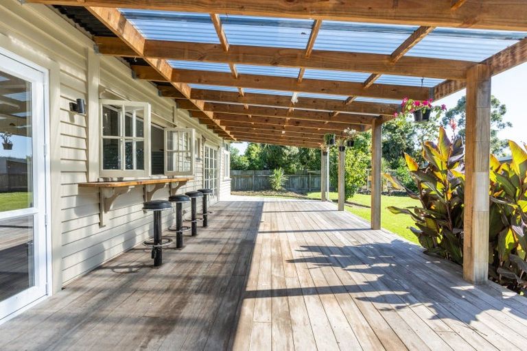 Photo of property in 33 Mill Road, Clive, 4102