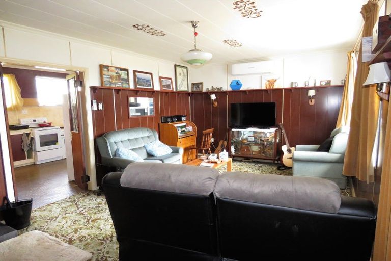 Photo of property in 2 Stewart Street, Waimangaroa, Westport, 7891