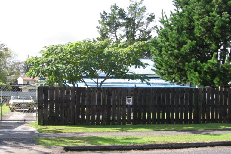 Photo of property in 19 Jedburgh Street, Tokoroa, 3420
