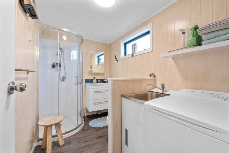 Photo of property in 13 Harrington Street, Lawrence, 9532