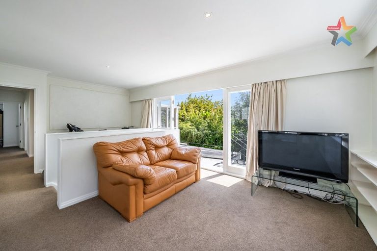 Photo of property in 9 Miro Street, Eastbourne, Lower Hutt, 5013