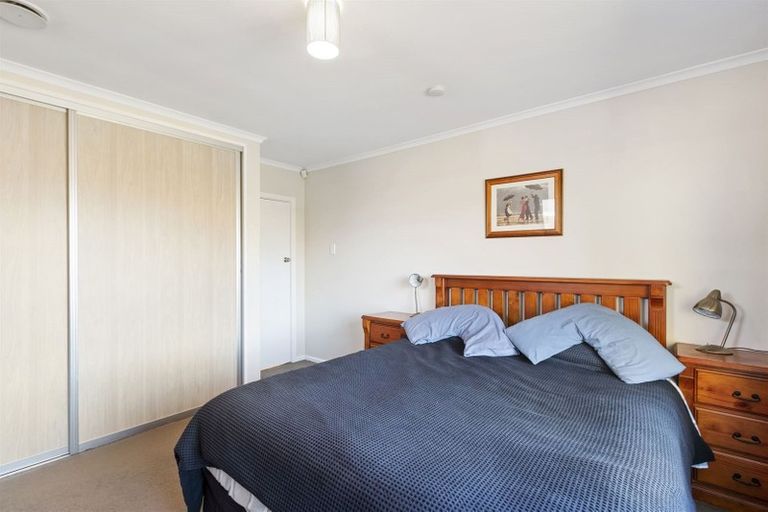 Photo of property in 25 Wilton Crescent, Bishopdale, Christchurch, 8053