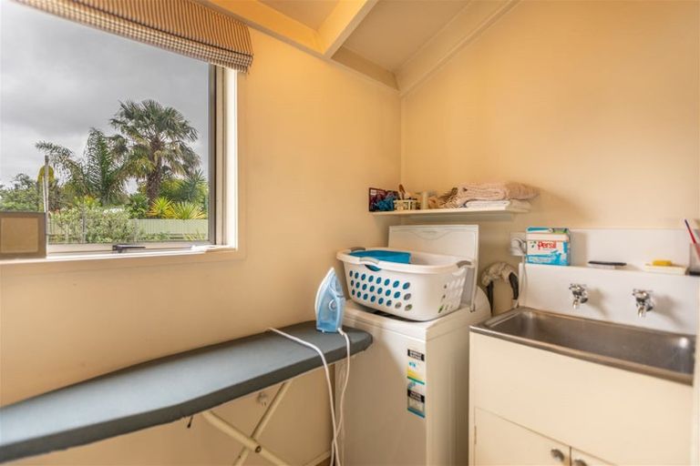 Photo of property in 16 Mckeefry Avenue, Greenmeadows, Napier, 4112