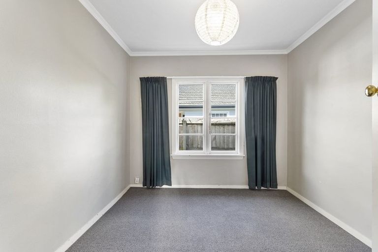 Photo of property in 238 Weston Road, Mairehau, Christchurch, 8052