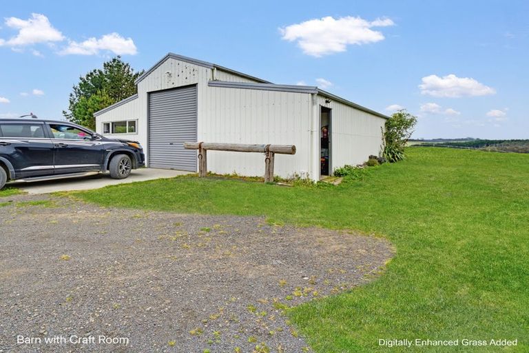 Photo of property in 265 Wilson Road, South Head, Helensville, 0874