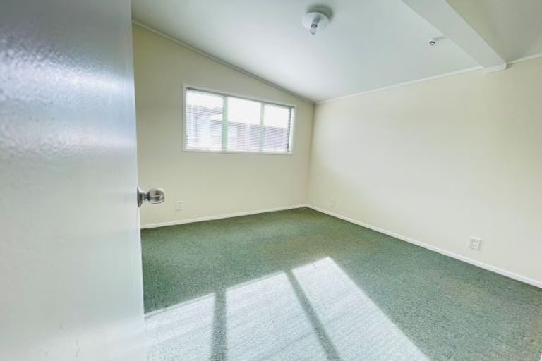 Photo of property in 102 Gills Road, Bucklands Beach, Auckland, 2014