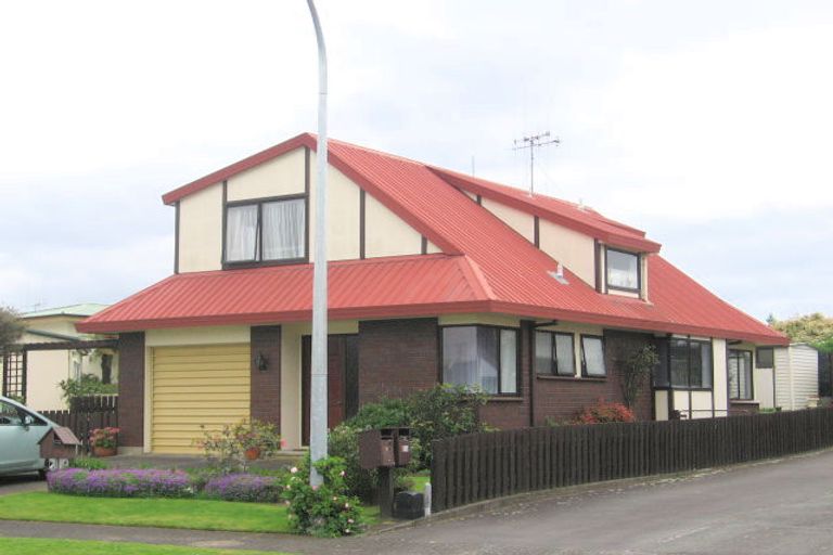 Photo of property in 13a Tupaea Place, Otumoetai, Tauranga, 3110