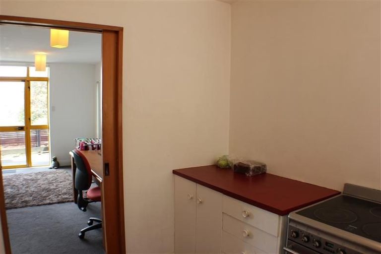 Photo of property in 22 Stafford Street, Mount Victoria, Wellington, 6011