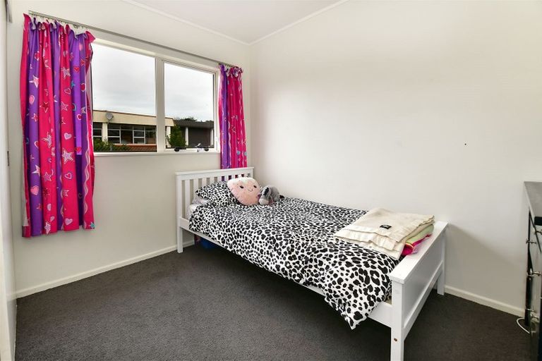 Photo of property in 1/137 Awaroa Road, Helensville, 0800