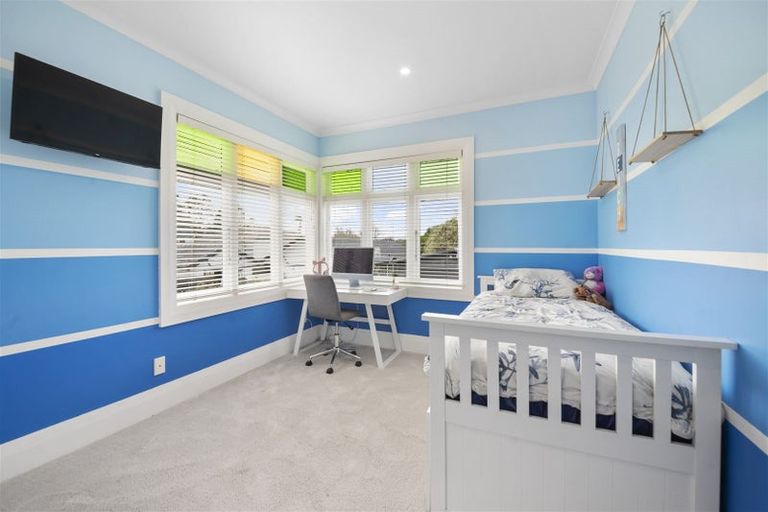 Photo of property in 35 Helvetia Road, Pukekohe, 2120