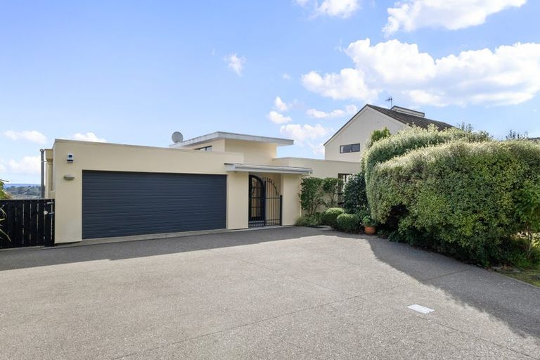 Photo of property in 142 Winara Avenue, Waikanae, 5036