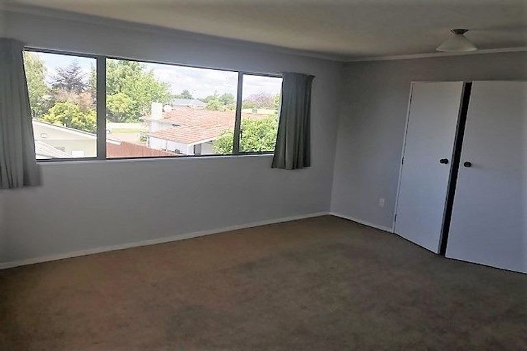 Photo of property in 2/20 Bowling Road, Greenmeadows, Napier, 4112