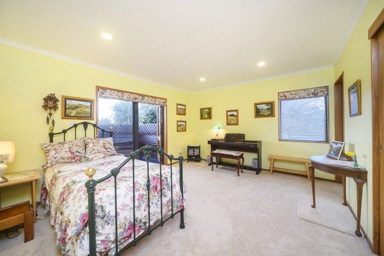 Photo of property in 27 Collingwood Street, Hokowhitu, Palmerston North, 4410