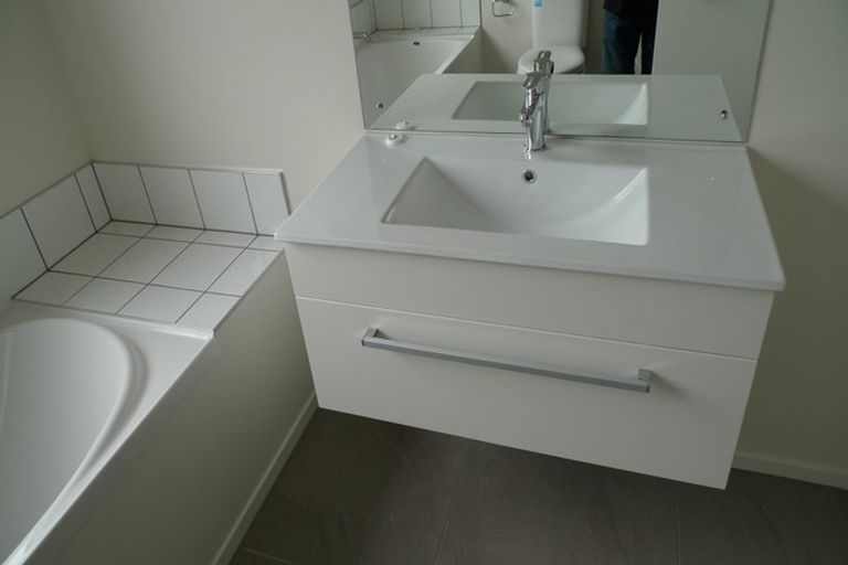 Photo of property in 24 Melksham Drive, Churton Park, Wellington, 6037