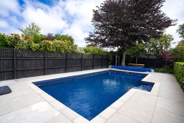 Photo of property in 33 Clifford Avenue, Merivale, Christchurch, 8014