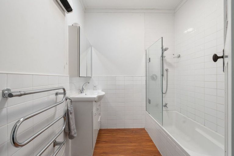Photo of property in 27 Stanley Avenue, Palmerston North, 4414
