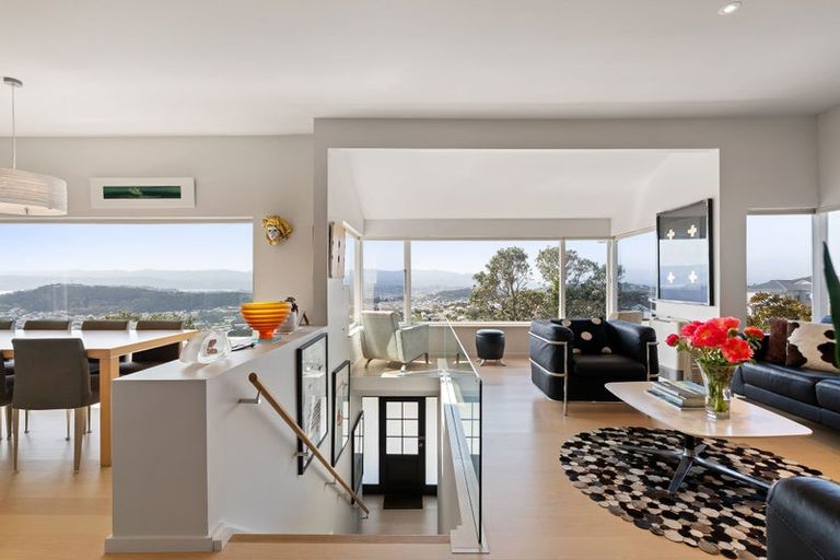 Photo of property in 52 Karepa Street, Brooklyn, Wellington, 6021