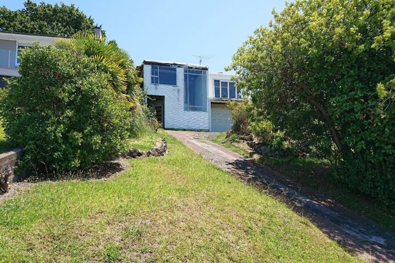 Photo of property in 20 City View Terrace, Birkenhead, Auckland, 0626