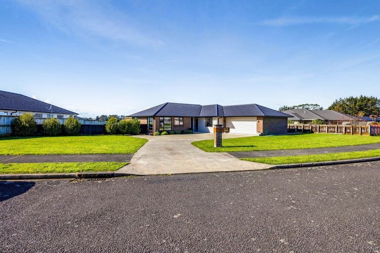 Photo of property in 2 Biron Place, Stratford, 4332