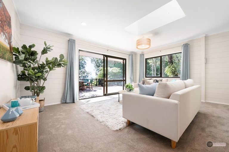 Photo of property in 94 Avro Road, Blue Mountains, Upper Hutt, 5371