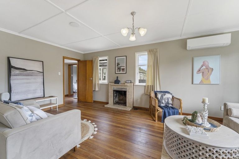 Photo of property in 29 Manuka Street, Otaki Beach, Otaki, 5512