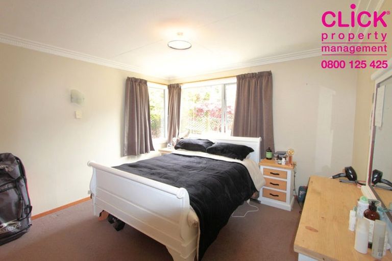 Photo of property in 11 Larkins Street, Helensburgh, Dunedin, 9010