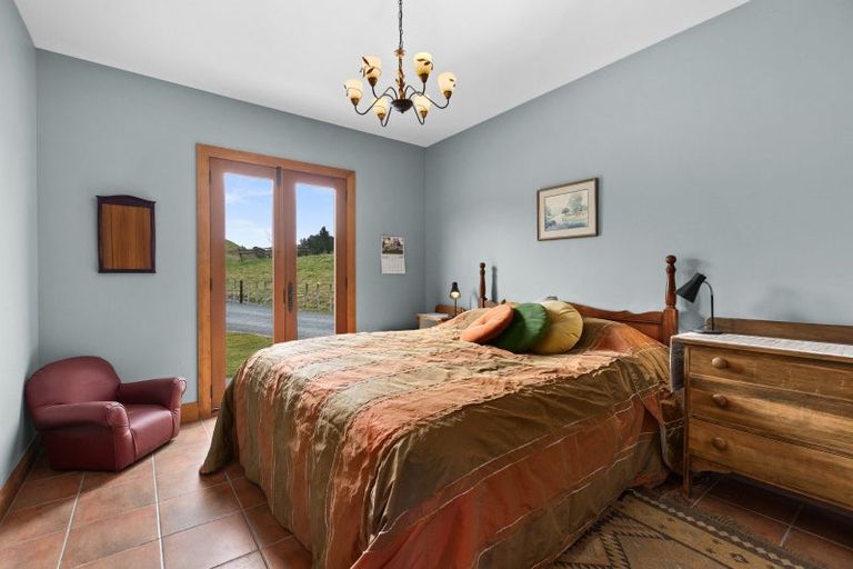 Photo of property in 140 Mackenzie Road, Kahuranaki, Havelock North, 4295