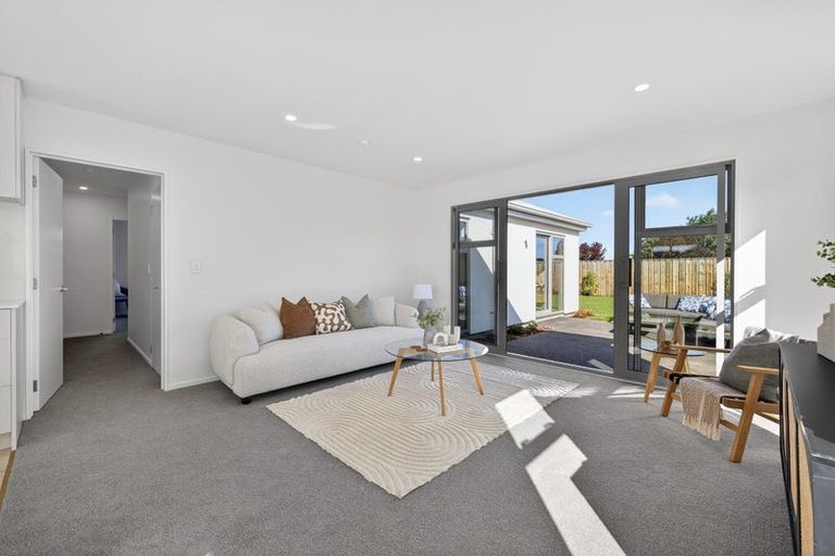 Photo of property in 6 Inch Crescent, Rangiora, 7400