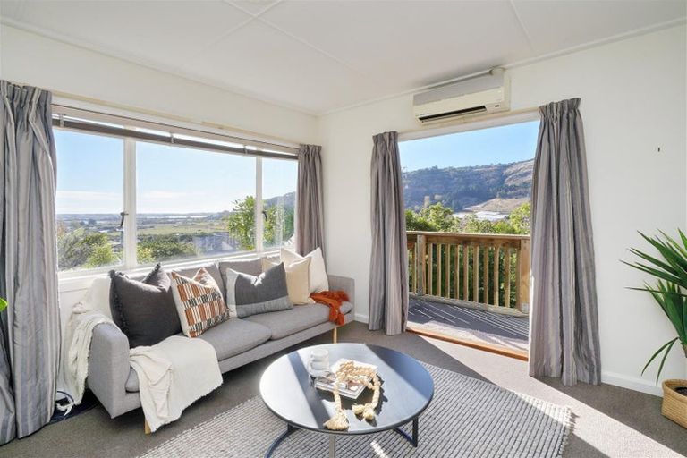 Photo of property in 36 Flinders Road, Heathcote Valley, Christchurch, 8022