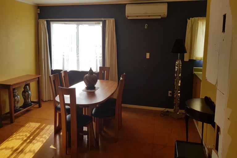 Photo of property in 2/2 Princess Street, Takanini, 2112