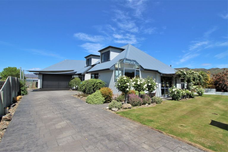 Photo of property in 30 Albert Drive, Clyde, 9330