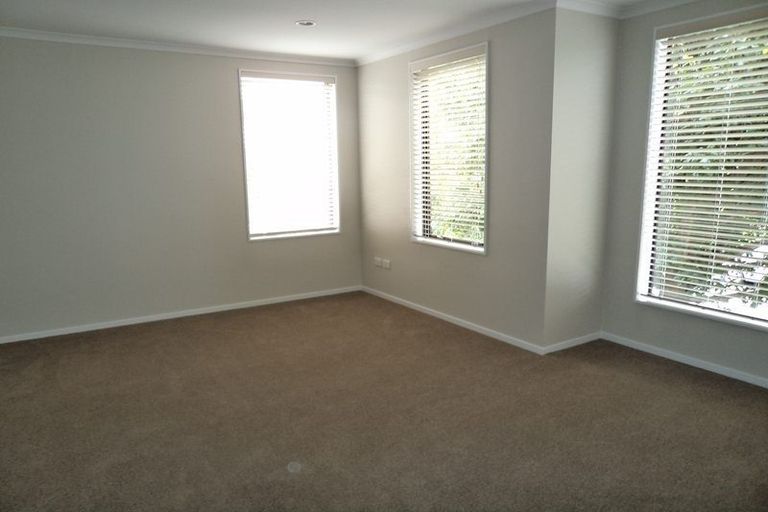 Photo of property in 46 Bruce Pulman Drive, Takanini, 2112