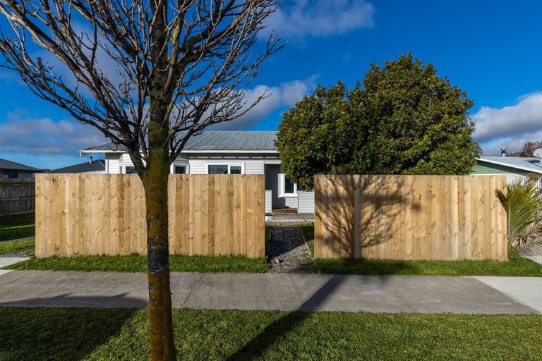 Photo of property in 23 Holdaway Street, Riversdale, Blenheim, 7201