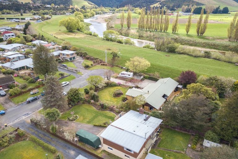 Photo of property in 41 Lynas Street, Outram, 9019