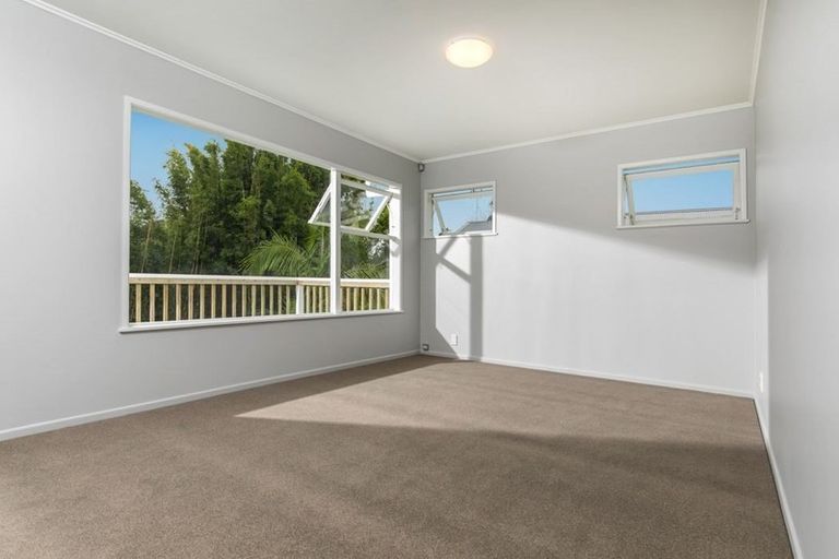Photo of property in 1/28 Fairclough Road, Beach Haven, Auckland, 0626
