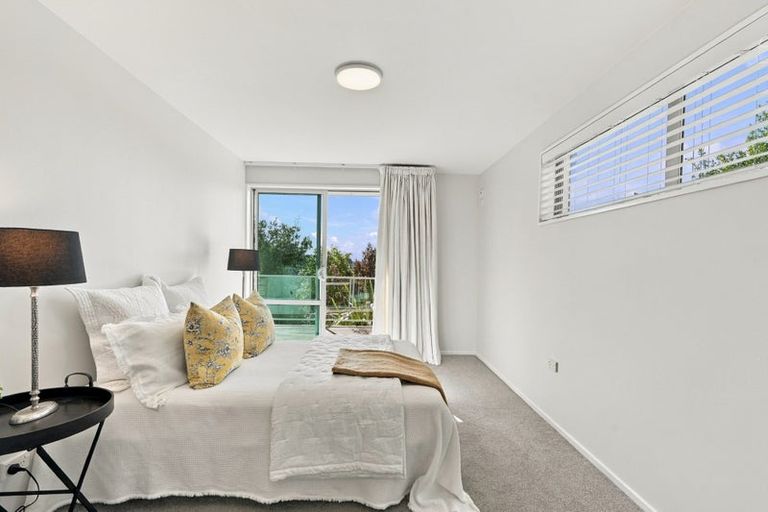 Photo of property in 11 Stronsay Lane, Hillsborough, Christchurch, 8022